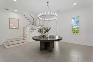 8129 Nevis Run, Lakewood Ranch, FL 34202 - Photo 10