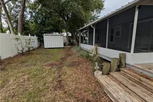 1315 8th St W, Palmetto, FL 34221 - Photo 14