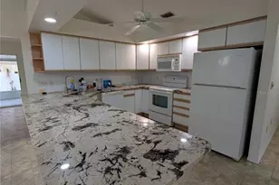 1315 8th St W, Palmetto, FL 34221 - Photo 12