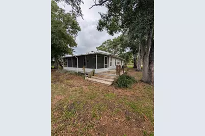 1315 8th Street W, Palmetto, FL 34221 - Photo 8