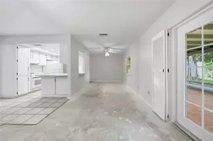 5608 4th Ave NW, Bradenton, FL 34209 - Photo 8