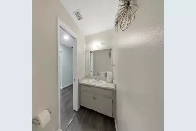 7805 Amberlea Court, Temple Terrace, FL 33637 - Photo 10