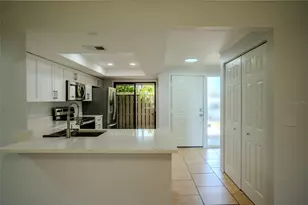 5797 Summerside Ln, Sarasota, FL 34231 - Photo 6