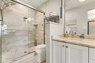 5652 Ashton Lake Dr, Sarasota, FL 34231 - Photo 24