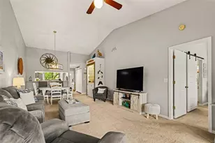 5652 Ashton Lake Dr, Sarasota, FL 34231 - Photo 8