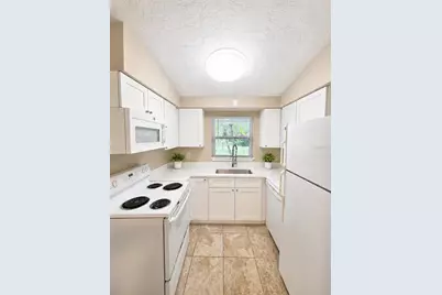 4200 Winthrop Street, Sarasota, FL 34232 - Photo 6