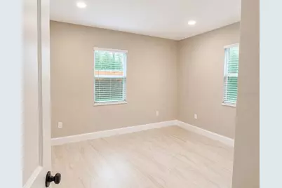 2103 45th Street Court E, Bradenton, FL 34208 - Photo 4