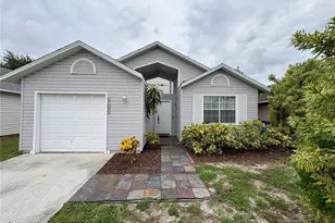 4007 39th St W, Bradenton, FL 34205 - Photo 2