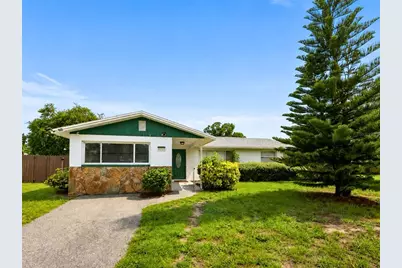 8628 Magnolia Drive, Seminole, FL 33777 - Photo 1