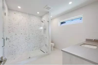 2596 Floyd Street, Sarasota, FL 34239 - Photo 20