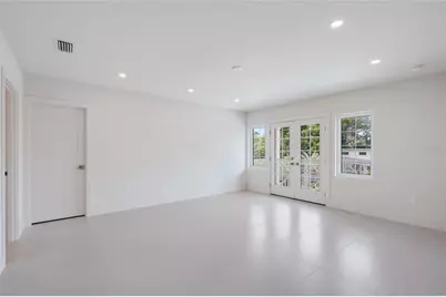 2596 Floyd Street, Sarasota, FL 34239 - Photo 18