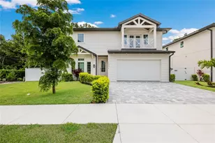 2596 Floyd St, Sarasota, FL 34239 - Photo 2