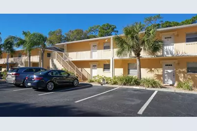 942 La Costa Circle #9, Sarasota, FL 34237 - Photo 2