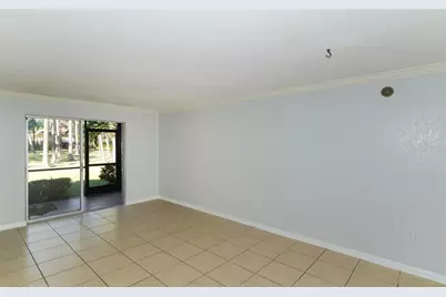 942 La Costa Circle #9, Sarasota, FL 34237 - Photo 14