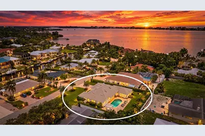 7780 Holiday Drive N, Sarasota, FL 34231 - Photo 1