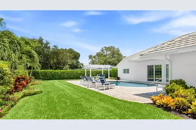 7780 Holiday Drive N, Sarasota, FL 34231 - Photo 52