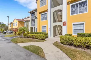 5601 Bentgrass Dr, Sarasota, FL 34235 - Photo 2