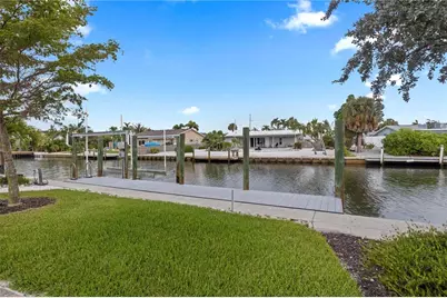 624 Dundee Lane, Bradenton Beach, FL 34217 - Photo 52