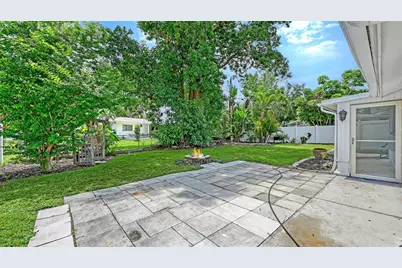 6711 S Lockwood Ridge Road, Sarasota, FL 34231 - Photo 42