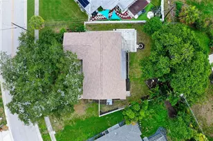 6711 S Lockwood Ridge Rd, Sarasota, FL 34231 - Photo 10