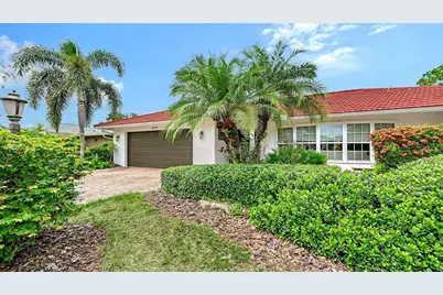 4777 Overbury Place, Sarasota, FL 34241 - Photo 2