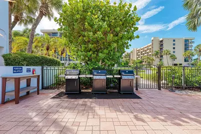 1055 Gulf Of Mexico Drive #301, Longboat Key, FL 34228 - Photo 56