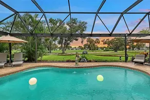 5476 Golf Pointe Dr, Sarasota, FL 34243 - Photo 52