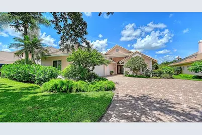 5476 Golf Pointe Drive, Sarasota, FL 34243 - Photo 4