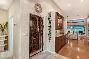 5476 Golf Pointe Dr, Sarasota, FL 34243 - Photo 12