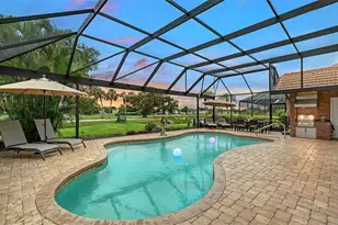 5476 Golf Pointe Dr, Sarasota, FL 34243 - Photo 50