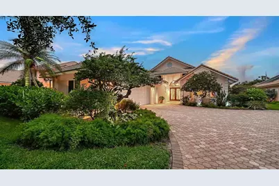 5476 Golf Pointe Drive, Sarasota, FL 34243 - Photo 1