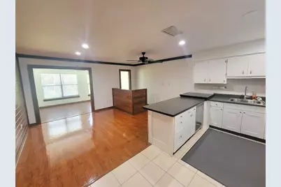 306 63rd Street #B, Holmes Beach, FL 34217 - Photo 8