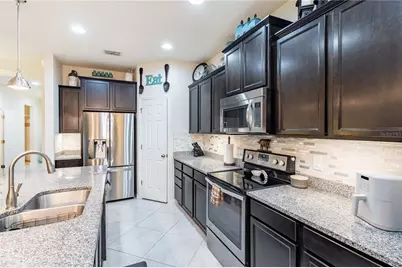 10801 52nd Court E, Parrish, FL 34219 - Photo 2