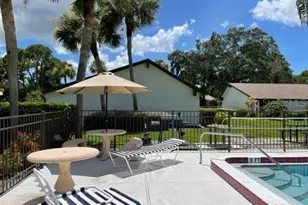 3551 Longmeadow, Sarasota, FL 34235 - Photo 10