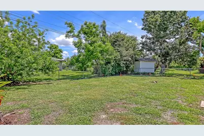 2551 Waneta Drive, Sarasota, FL 34231 - Photo 34