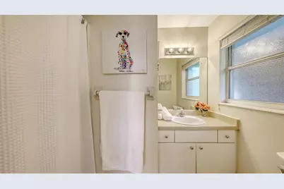2551 Waneta Drive, Sarasota, FL 34231 - Photo 18