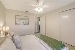 2551 Waneta Dr, Sarasota, FL 34231 - Photo 30