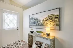 2551 Waneta Dr, Sarasota, FL 34231 - Photo 2