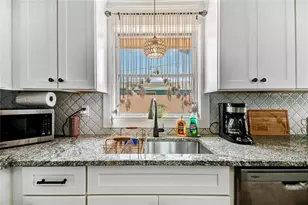 403 63rd St, Holmes Beach, FL 34217 - Photo 10