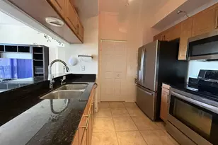 1064 N Tamiami Trl, Sarasota, FL 34236 - Photo 6