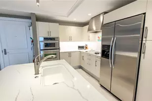 1350 Main St, Sarasota, FL 34236 - Photo 6