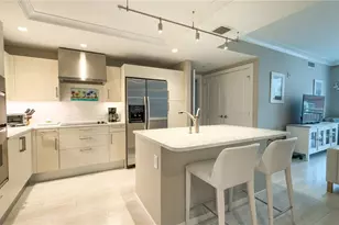 1350 Main St, Sarasota, FL 34236 - Photo 4
