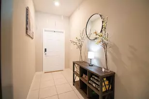 5466 Blue Azure Dr, Wimauma, FL 33598 - Photo 6