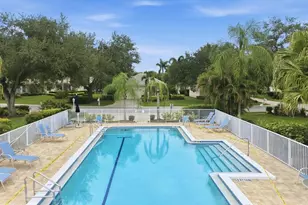 7235 Kensington Ct, University Park, FL 34201 - Photo 36
