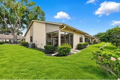 2707 60th Avenue Terrace W, Bradenton, FL 34207 - Photo 8