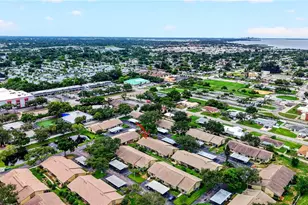 2707 60th Ave Terrace W, Bradenton, FL 34207 - Photo 38