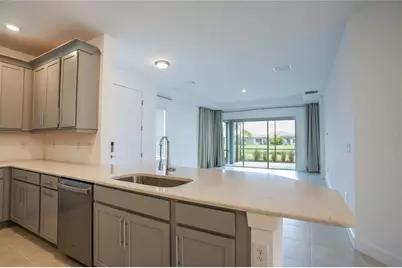 16117 Isola Place, Bradenton, FL 34211 - Photo 8