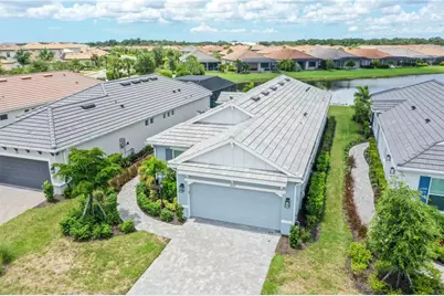 16117 Isola Place, Bradenton, FL 34211 - Photo 2