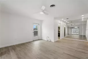 1205 Tarpon Center Dr, Venice, FL 34285 - Photo 6