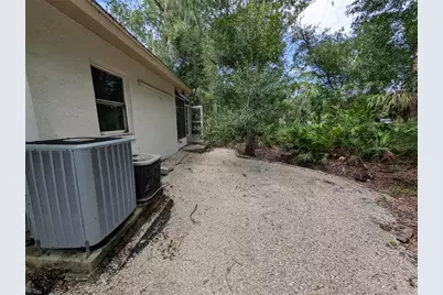 638 N Jefferson Avenue #15, Sarasota, FL 34237 - Photo 18